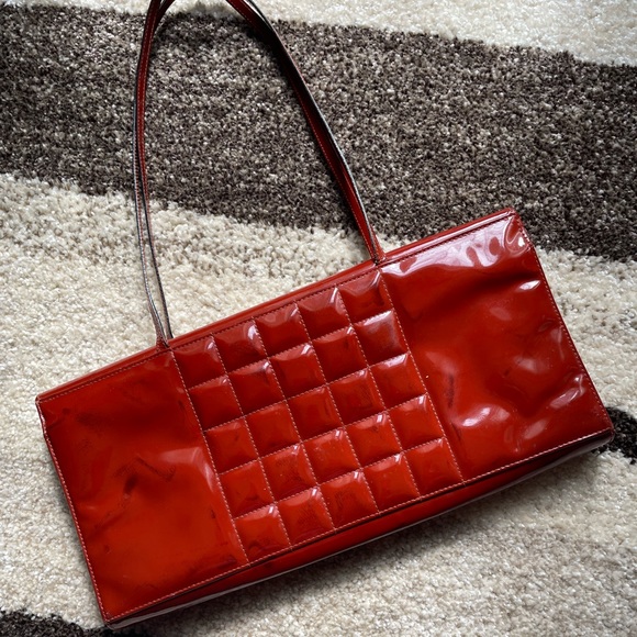 Red Chanel choco bar bag - Picture 5 of 10
